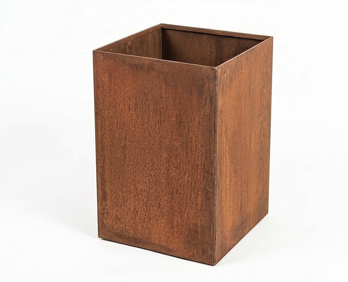 Plantekumme i 3 mm stålplade med målene 40 x 40 x 60 cm