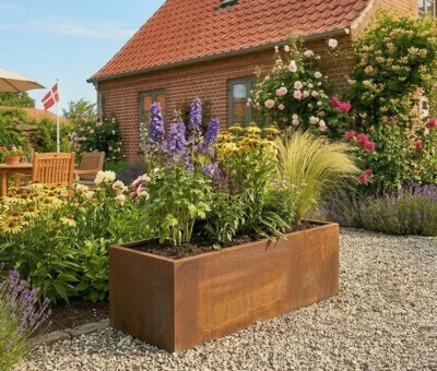 Plantekumme i 5 mm rust st&aring;lplade. 80 x 40 x 35 cm