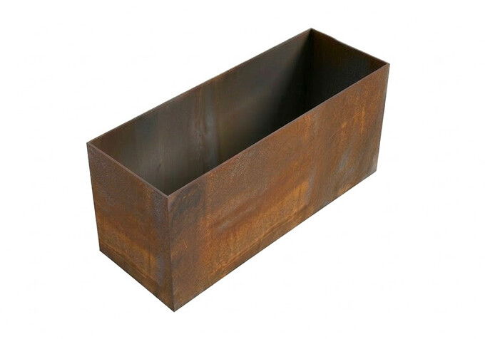 Plantekumme i 5 mm stålplade med målene 100 x 35 x 50 cm