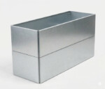 Plantekumme i varmgalvaniseret stål med skjulte hjul måler 120 x 40 x 50 cm