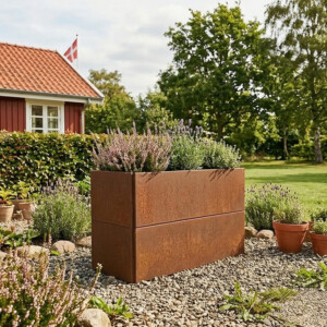 Plantekumme med skjulte hjul måler 120 x 40 x 50 cm