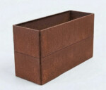 Plantekumme med skjulte hjul måler 120 x 40 x 50 cm