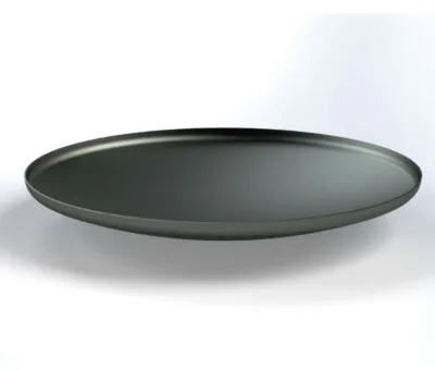 Sort lakeret rundt spejlbassin