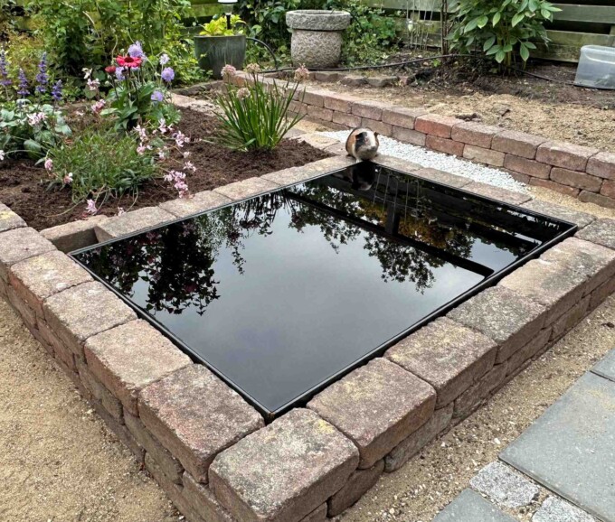 Spejlbassin i 5 mm Corten stål måler 120 x 80 x 10 cm