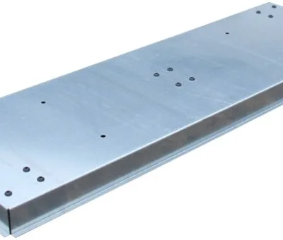 Plantekumme i varmgalvaniseret st&aring;l med skjulte hjul m&aring;ler 120 x 40 x 25 cm