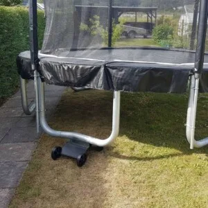 RulleHans flytter din trampolin